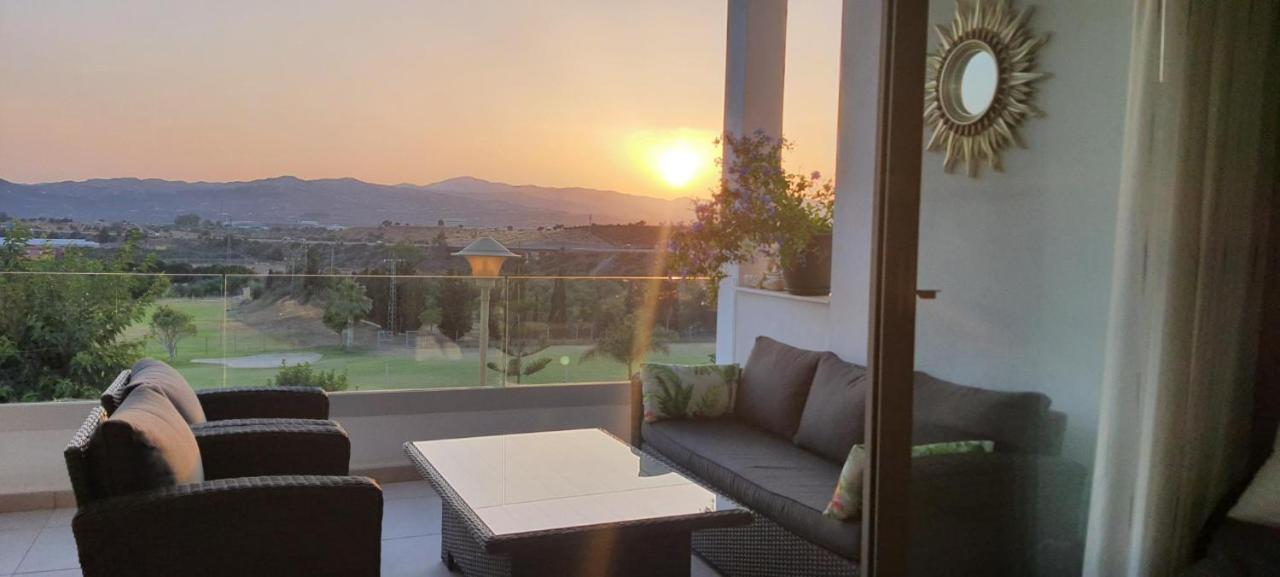 Baviera Hills Holiday Apartment Caleta De Velez Dış mekan fotoğraf